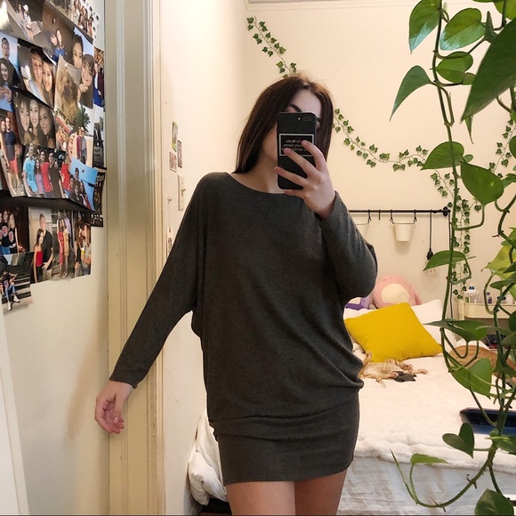 Francesca's Collections Dresses & Skirts - 3/$19✨Sweater Dress